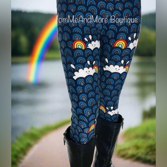 Plus NEW Womens Happy Clouds Rainbow Leggings - Picture 7 of 8